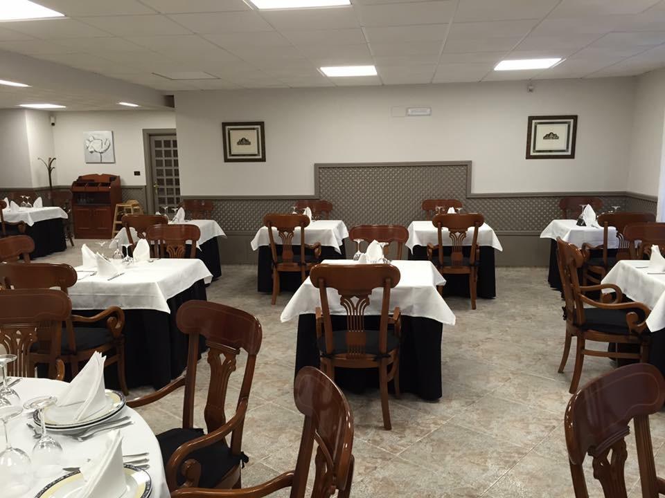 Hotel Restaurante Derby Carballino Exterior photo